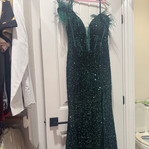 Elegant Green Sequin Evening Gown